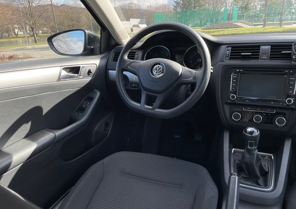 Volkswagen Jetta cena 34000 przebieg: 169000, rok produkcji 2015 z Przemyśl małe 301